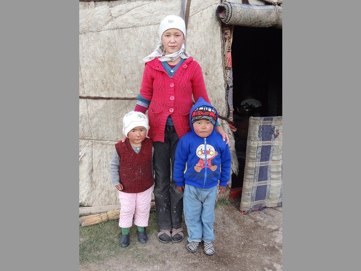 Familie in Sary Tash - Kyrgistan